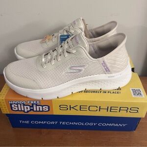 Skechers GO Walk Flex Slip-Ins Women’s Sneakers